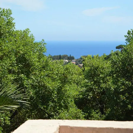 Holiday home Maison Cavalaire-sur-mer, 4 Pieces, 8 Personnes - Fr-1-226b-151